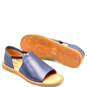 Born Women's Cove Modern Navy / Medium / 10